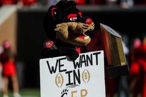 Could Cincinnati shake up the College Football Playoff field?