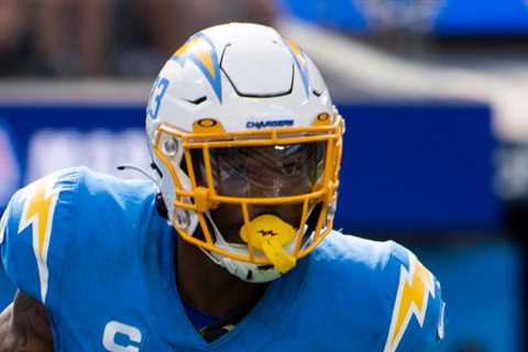 Today's Top N.F.L. Defenders don't play positions. They play the field.