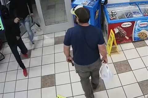Armed Robber Attempts to Hold Up Store with Marine Customer — Instantly Regrets it