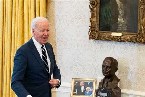 The Pessimistic Electorate Behind Biden’s Approval Ratings