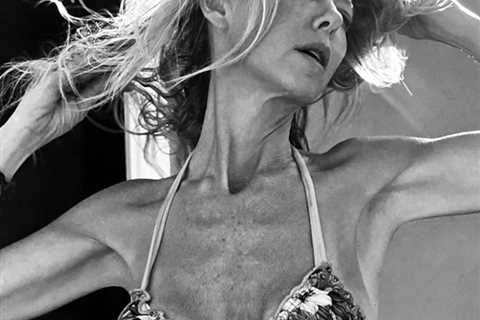 Tara Reid Claps Back at Body-Shamers Saying She's Too Skinny in Bikini Pic with Another One