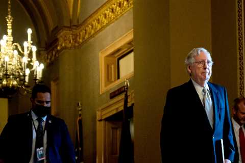Republicans take shots from the sidelines, Shut out Budget Bill