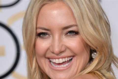 Fans Confuse Kate Hudson For Jennifer Aniston In Stunning Lingerie Shot