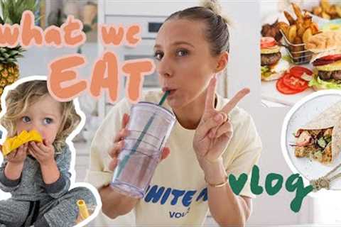 What me &amp; my toddler eat + my growing body | VLOG