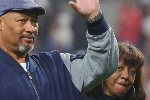 Atlanta finally pays tribute to Hank Aaron at the World Series