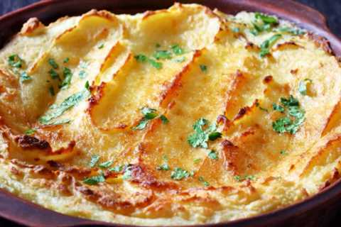 Ina Garten's Make Ahead Cheesey Mashed Potatoes Have a Surprising Twist