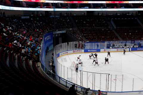 Hockey backtracks on plan to eject Chinese team from Olympics