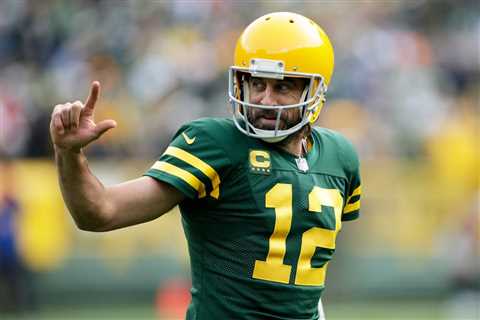 A Former Packers Executive Gives His Shocking Prediction About Aaron Rodgers’ Uncertain Future in..