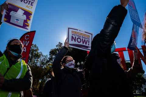 Republicans block a Second Voting Rights Bill from the Senate