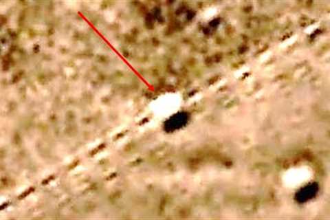 This NASA Satellite Has Just Detected A Huge Miles Long Structure Moving On The Surface Of Mars