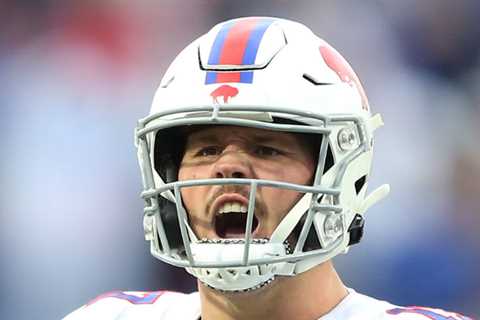 N.F.L. Awards Race, M.V.P. It Won't be the Only Close Call