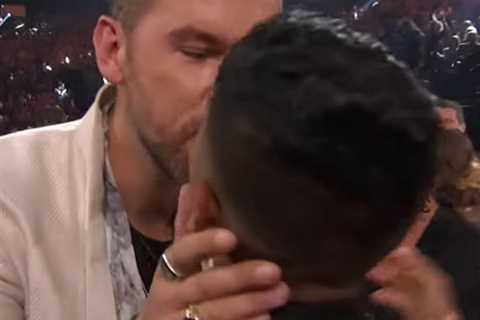 TJ Osborne Kisses Boyfriend After 2021 CMA Awards Win for Brothers Osborne: 'Love Wins Tonight'