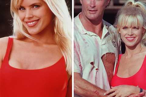 Baywatch Star Gena Lee Nolin Opens Up About '90s Eating Disorder, Removing Breast Implants..