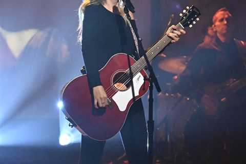 Jennifer Aniston Friend Debunks Rumors She's Actress Mentioned In Taylor Swift's 'All Too Well'