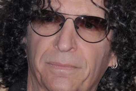 Howard Stern Must Apologize for Everything