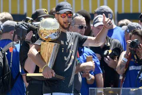Stephen Curry Is Once Again Proving His Golden State Warriors Are On Par With Michael Jordan’s..