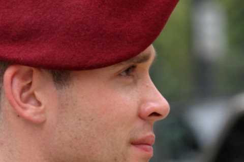 Maj. Ian Fishback, who exposed abuse of detainees, dies at 42