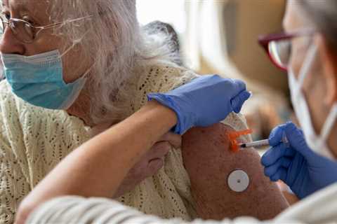 Nursing Homes fall behind in the rollout of booster shots as covid infections spread