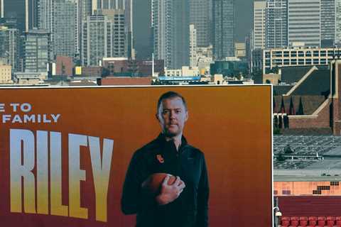 The U.S.C. gives a new test to College Football's "Great Man Theory".