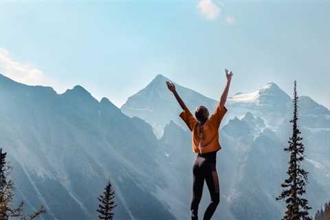 Top 5 Tips for Solo Women on Hiking