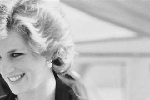 This is the Sad Reason Why Princess Diana stopped wearing Chanel after her divorce
