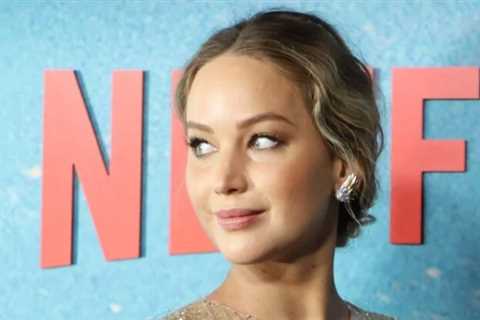 Jennifer Lawrence's Baby Bump is Revealed in New Red Carpet Pics