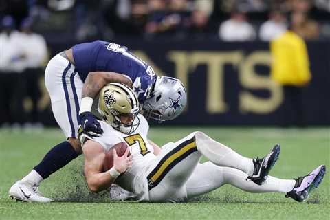 Taysom Hill Brainlessly Playing Through a Finger Injury Will Only Further Ruin the Saints Crumbling ..