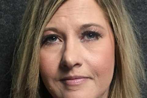 Mama Accuses Stealing 22-Year Old Daughter's Identity for College. Get Loans.