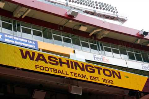 Washington Football Team bans Native American headdresses and face paint