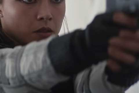 Florence Pugh Says She Was 'Blocked' from Posting on Instagram After Sharing Hawkeye Appearance