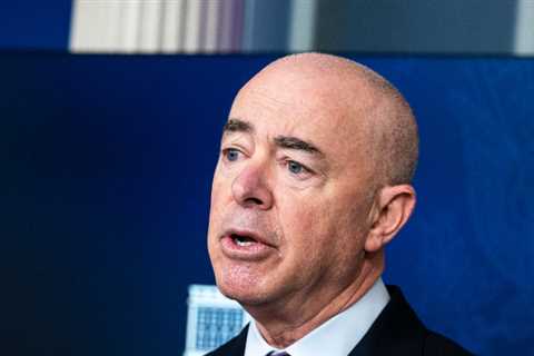 Alejandro Mayorkas (homeland security secretary) tested positive for coronavirus.