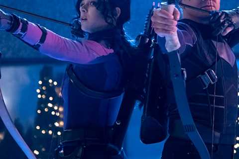 Hawkeye Surprises with Yet Another MCU Guest Star, Promptly Breaks Twitter in Half