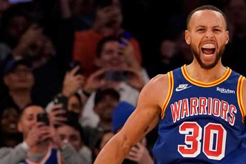 Stephen Curry sets N.B.A. For 3-Pointers, Stephen Curry Sets a Career Record