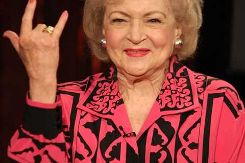 You're Invited to Betty White's 100th Birthday Celebration