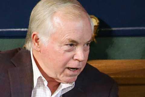 Mets hire Buck Showalter to manage