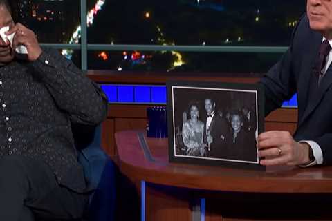 Denzel Washington Breaks Down Paying Tribute to 'First True Love', His Late Mother