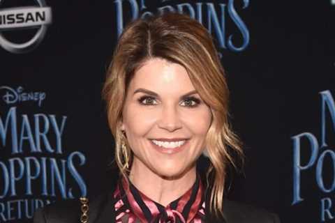 Lori Loughlin's Family Allowedly at War, Divorce From Mossimo Giannulli in The Cards, Recent Gossip ..