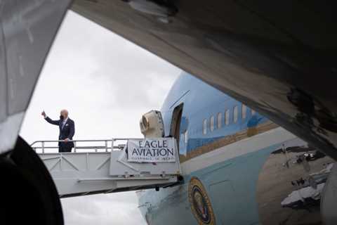Biden was in close contact with an official who tested positive for covid