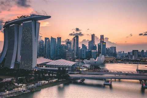 5 Top Places to Shop in Singapore For Travelers