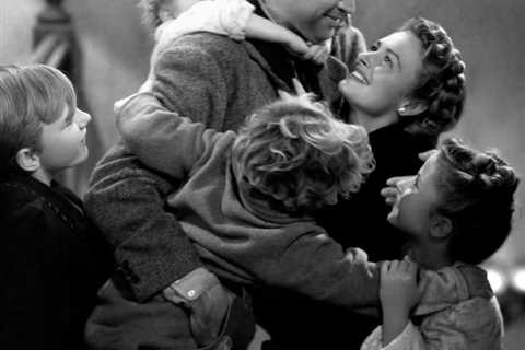 Best Holiday Movies Ever, According to Critics