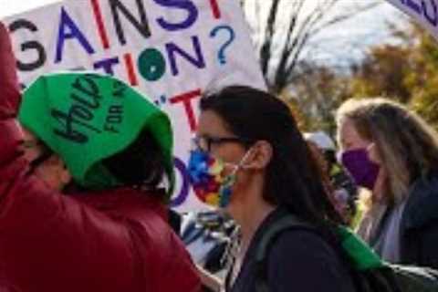 How SCOTUS and Americans Think About Roe L FiveThirtyEight Politics Podcast