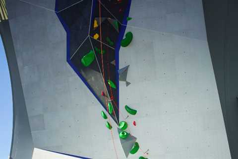 Charting the Course of Tokyo’s Climbing Walls