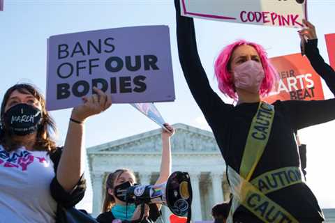 Supreme Court allows Texas abortion law to be challenged, but leaves it in effect
