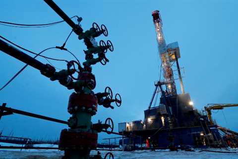 U.S. Threat to Squeeze Russia’s Economy is a tactic with a mixed record