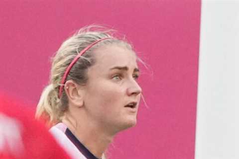 Alyssa Naeher was injured in the knee and has now left the U.S. Canada semifinal.