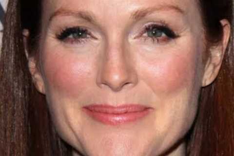 Julianne Moore's Daughter is Basically Her Twin