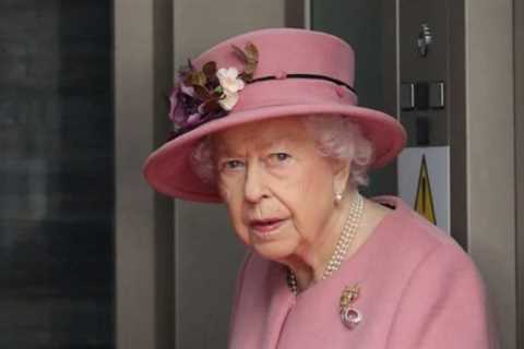 According to Royal Rumors, Queen Elizabeth Ordered Prince Harry and Meghan Markle, To be Stripped..