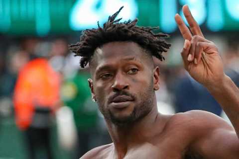 Tampa Bay Buccaneers Cut Antonio Brown