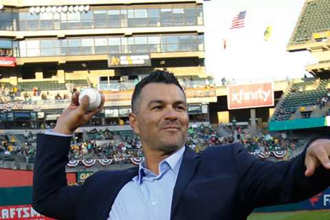 Mets Hire a Hitting Coach He was on the Yankees' bench.