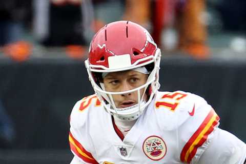 Saturday: What's at stake for the Eagles and Cowboys in Kansas City?